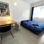Promo!!! 2-Bedroom Home Near Airport, Train Station!