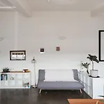 Johnston Creative - A 1950S Warehouse Conversion