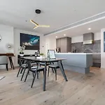 Luxurious 3 Brm Apartment