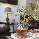 \'Eclectic On Degraves St\' A High-End Heritage Abode