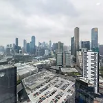 Southbank Pursuit - Skyline Views By The Yarra River
