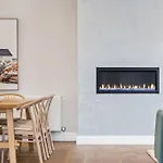 Spacious Luxury Hampton Home - Park Front