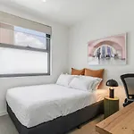 The Urban Sanctuary - Enviable Lifestyle On Lygon