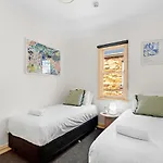Residence - White House Fitzroy