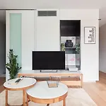 Urban Artistry Loft - A Haven Above The Bustle