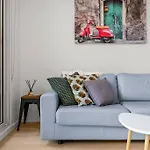 Brunswick 1-Bedroom Gem By Short & Long Stays