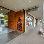 Brunswick 1-Bedroom Gem By Short & Long Stays