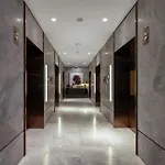 Chic Retreat Near Marvel Stadium