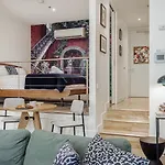 Staycentral - Merigold 21 On Collins