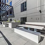 Modern Urban Oasis 2 Bed Apartment