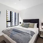 Modern Urban Oasis 2 Bed Apartment