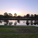 Unwind In Style Only 7Km From Cbd