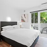 Comfy 1-Bed Unit With Balcony And Parking