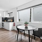 Comfy 1-Bed Unit With Balcony And Parking