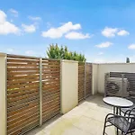 Hawksburn Village - 2 Bed Apt In Central Prahran