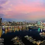Luxury -3B2B2C Harbour View & Skyline Apartment