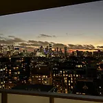 Art Deco - City View Nest