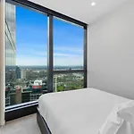 Central Southbank 2-Bed - Panoramic Skyline Views