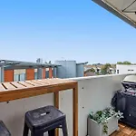 Sleek Kensington 2-Bed With Bbq Area & Gym