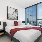 Sleek Lvl 75 Apt W Skyline Views In Aurora Complex