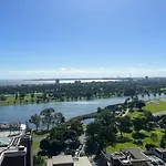 Opulent & Spacious Condo Overlooking Albert Park
