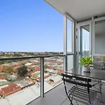 Stylish 1-Bed Apartment With Balcony, Sauna & Gym