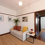 Charming Art Deco Unit In East Melbourne