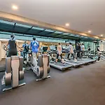 A Chic 2Br Apt With A Pool & Gym, Southern Cross