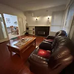 Sunny House - Melbourne Airport Home