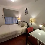 Sunny House - Melbourne Airport Home