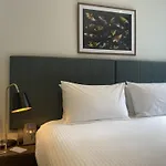 Brady Apartment Hotel Hardware Lane