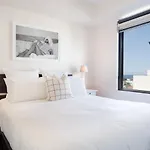 Staycentral - Portside