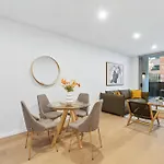 Stylish 1Br In Trendy Area W Big Balcony & Parking