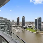 Perfect Docklands 1Br With Stunning River Views