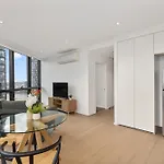 Perfect Docklands 1Br With Stunning River Views