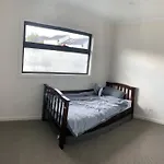 Coburg Lake Retreat