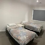 Coburg Lake Retreat