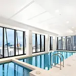Melbourne\'S Premium On Collins