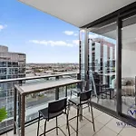 Wow Self-Contained Apartment On Tarver