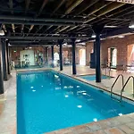 Melbourne Riverside Retreat