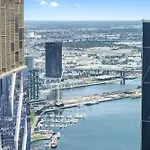 Bay And River Views Apt In Best Location With Pool