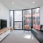 Charming One Bd Apt In Central Location Tf5307