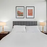 Pristine 2-Bed Central Apartment With City Views