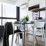 Stylish 2Br Apartment With Panoramic City Views