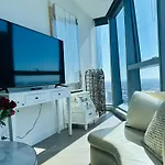 Royal Executive Living Corporate Sky Residence West Side Place