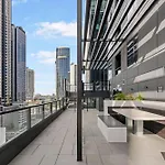 Southbank Stature Building2 Bedroom Apartment