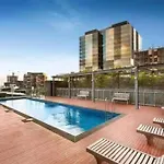 Docklands Convenient & Modern 1 Bed Apartment