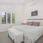 Peaceful Retreat With Backyard In Brunswick East