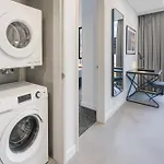 Meriton Suites Melbourne