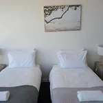 Panoramic Docklands Apartment